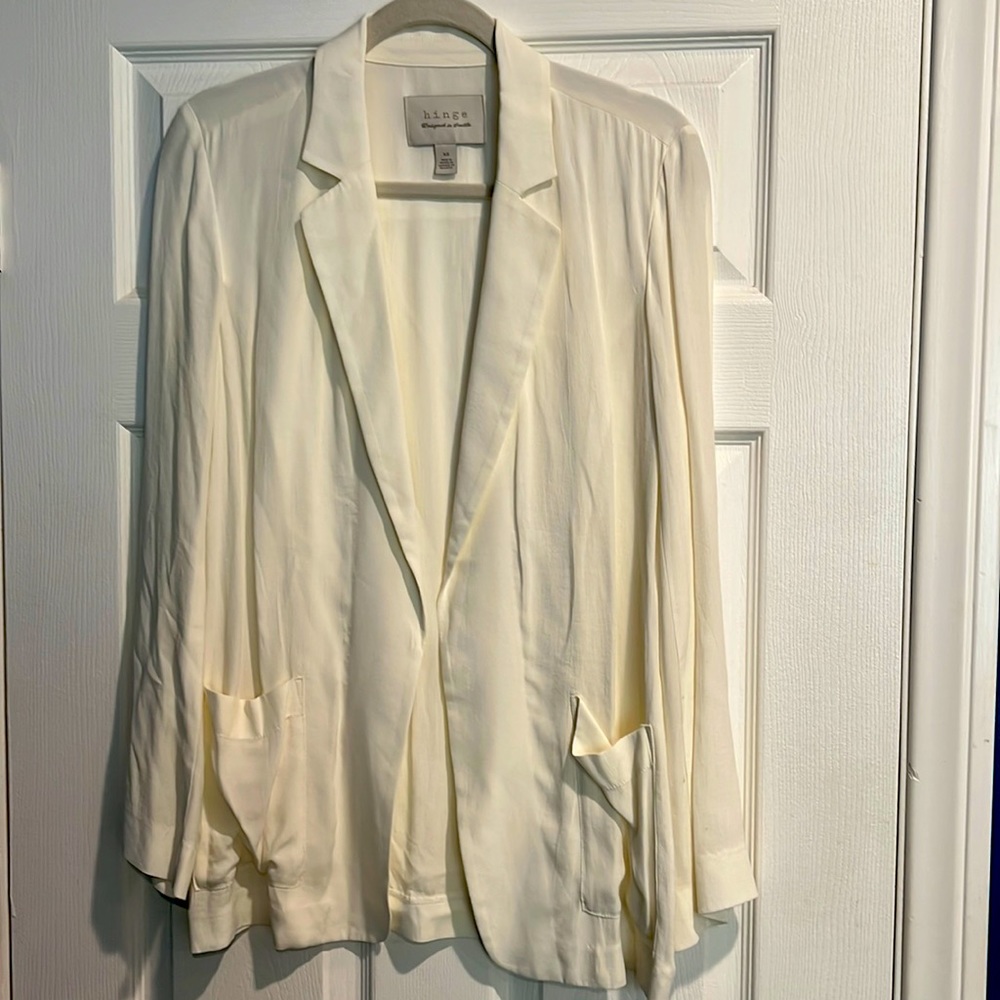 Hinge, Open Front Blazer w/ pockets